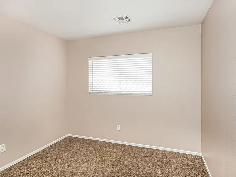773 Thorton Beach St — Photo 12