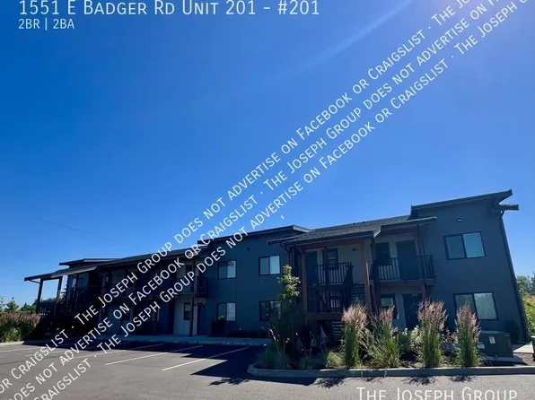 Town's Edge Apartments - 1555 E Badger Rd, 1559 E Badger Rd #201, Lynden, WA 98264