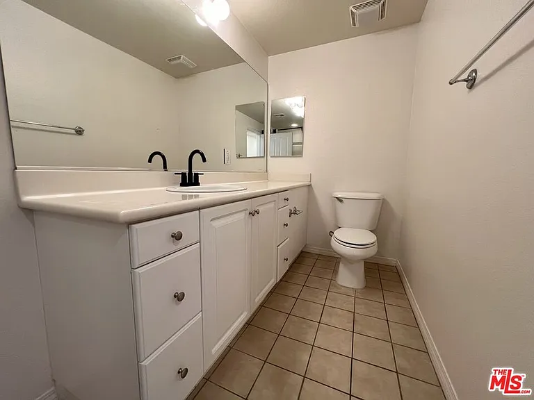 6020 Seabluff Dr #302 — Photo 8
