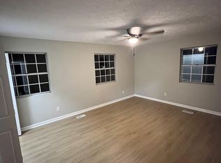 1007 Northwood Loop, Lawrenceburg, KY 40342
