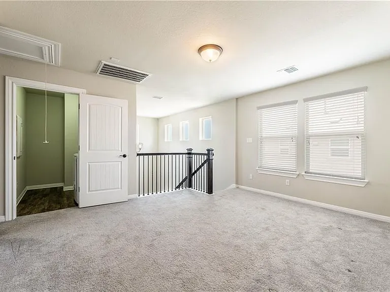 5413 Traviston Dr — Photo 17