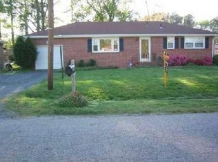 1501 Elm Ave, Chesapeake, VA 23325