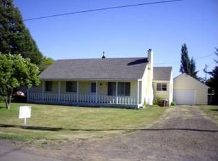 5011 Kenway Dr, Tillamook, OR 97141