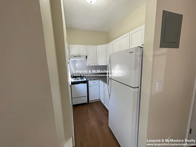 South Huntington Apartments — Photo 48
