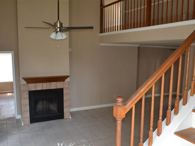 4203 Field Meadow Dr — Photo 4