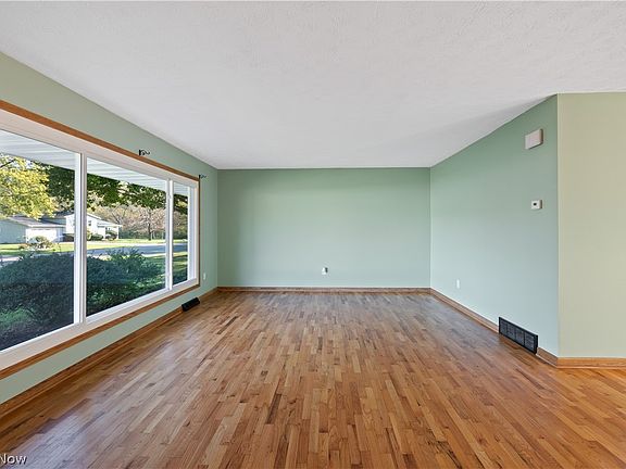 4th image of 3321 Roanoke St NW
