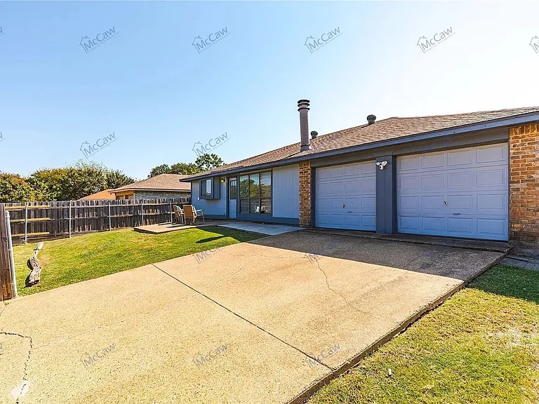 1029 Field Trail Dr — Photo 25