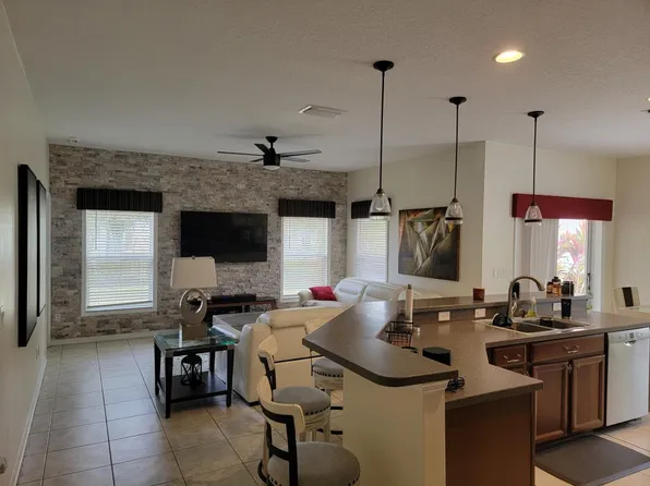 1104 Emerald Hill Way, Valrico, FL 33594