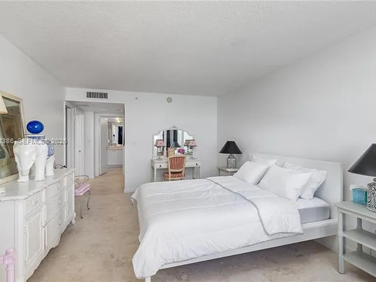 6917 Collins Ave #715 — Photo 12