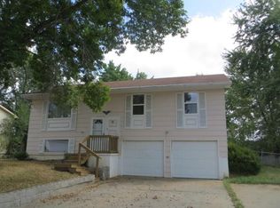 2624 Randy St, Mexico, MO 65265