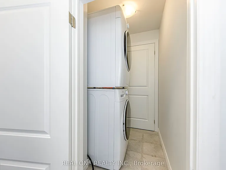 1413 William Halton Pkwy W — Photo 23