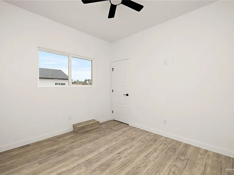 3527 K Center St — Photo 10