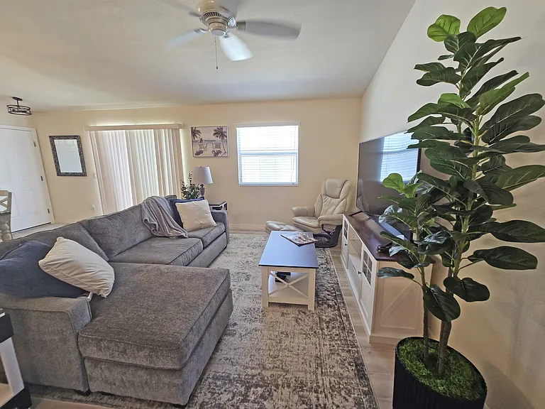 3411 Alwyne Ave — Photo 23