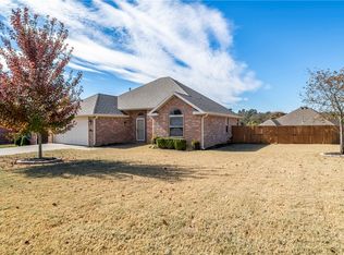 4708 Cory St, Springdale, AR 72762