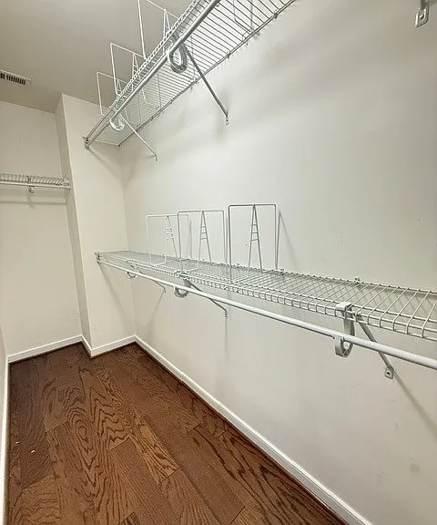 8057 Ellendale Dr — Photo 16