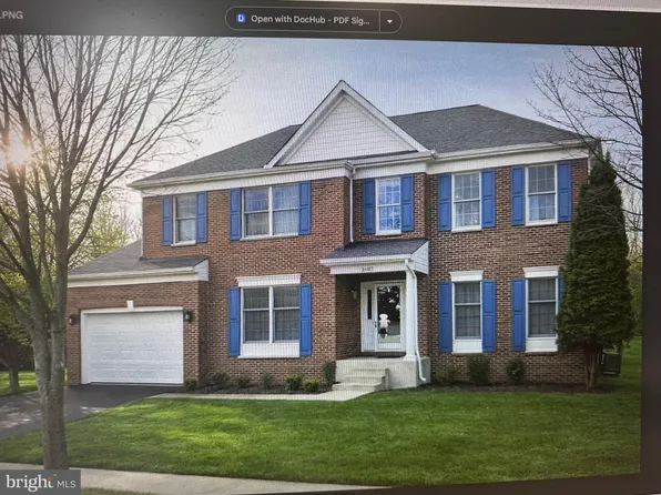 25413 Bradshaw Dr, Chantilly, VA 20152