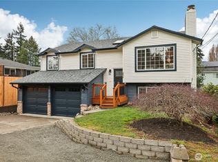 8814 Corliss Ave N, Seattle, WA 98103