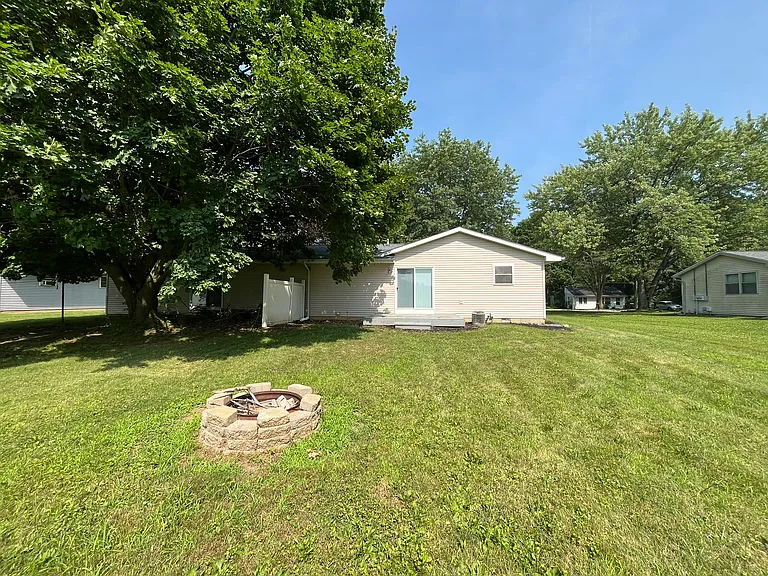 1021 Mill Hwy #1 — Photo 2