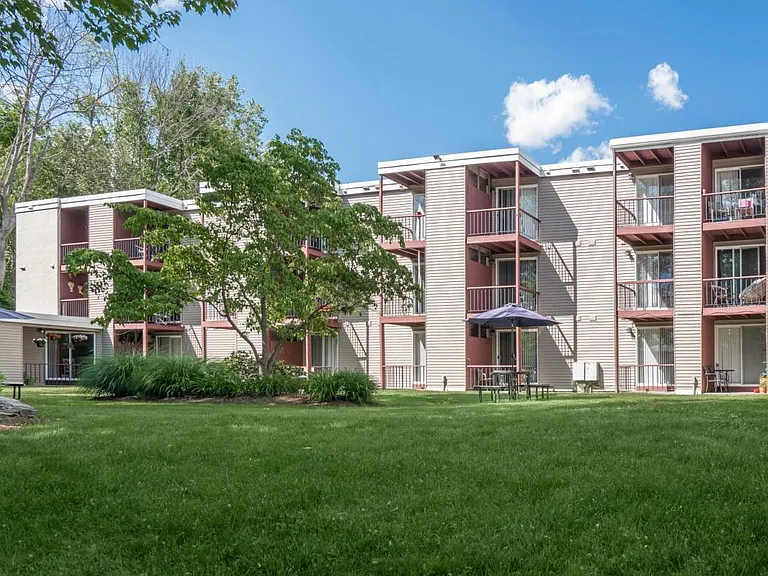 90 Gerrish Ave — Photo 12