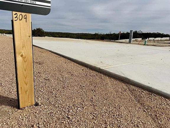 2nd image of 5386 Ranch Road 1376 Rd #309