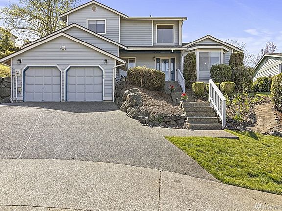 2nd image of 1833 S 250th Pl