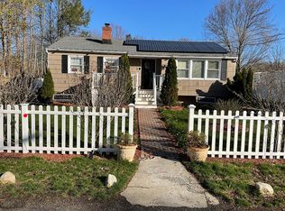 36 Oxbrook Rd, Bridgeport, CT 06606