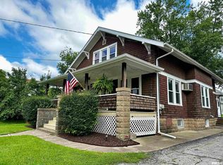 407 W Center St, Eureka, IL