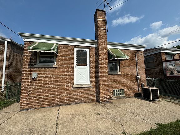 2nd image of 11032 S Ave N