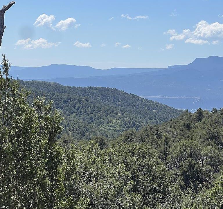1st image of 4 Peacock Rd
