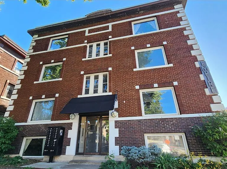 2881 Irving Ave S #106 — Photo 11