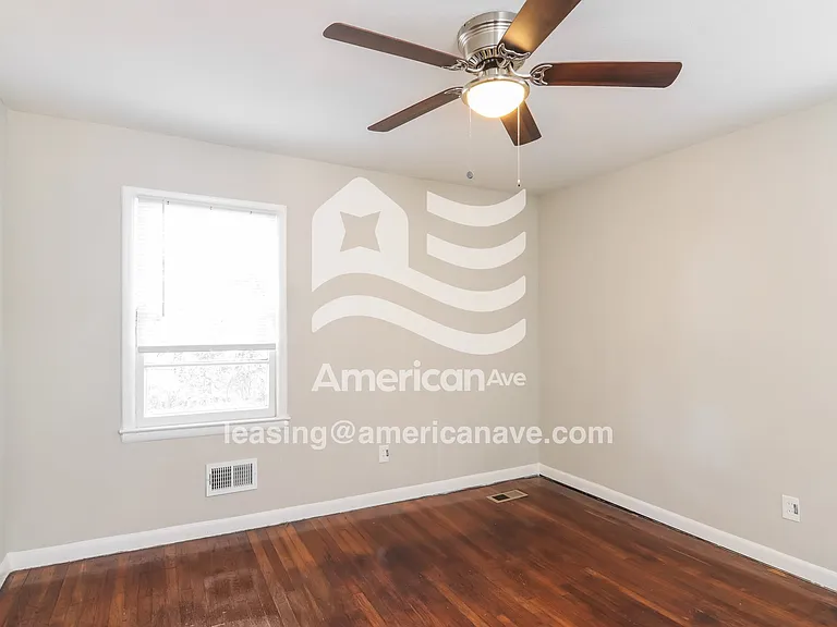 20509_008_main_bedroom_9.jpg