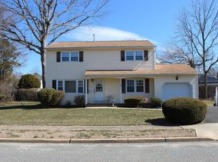 509 River Park Dr, Brick, NJ