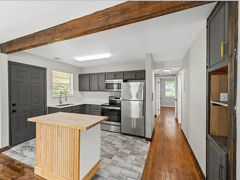 1184 Woodruff Ave — Photo 16
