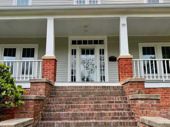 330 W King St, Hillsborough, NC 27278