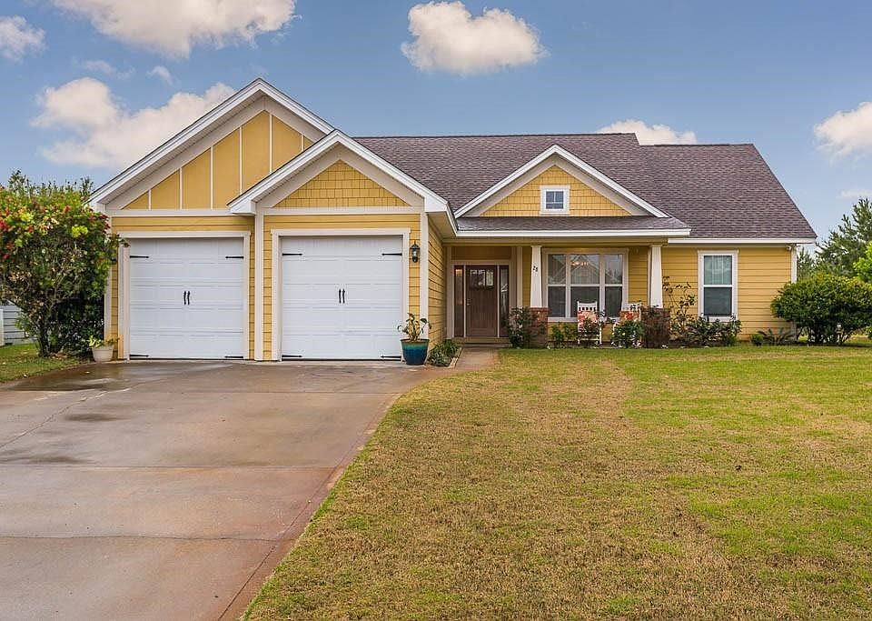 1st image of 28 Autumns Wood Dr