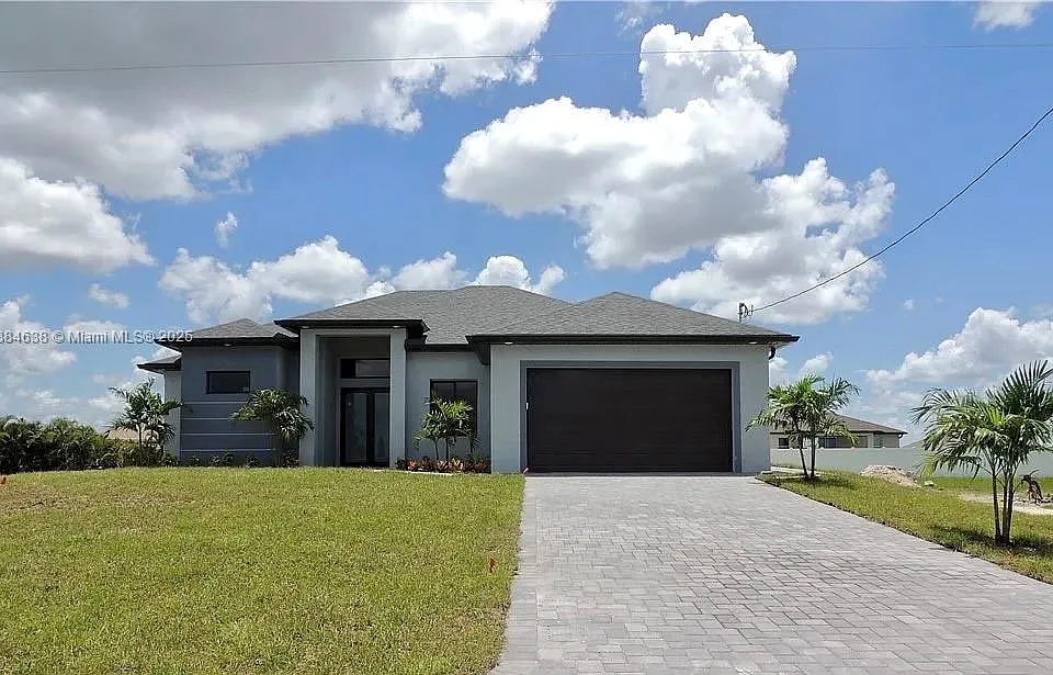 2011 NW 10th Pl
