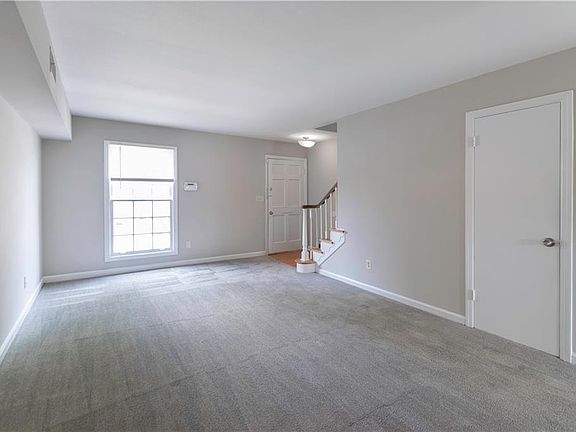 5th image of 3071 Colonial Way APT E