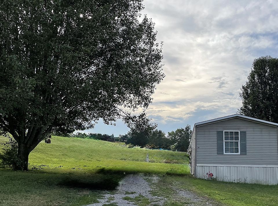 1st image of 2801 Four Point Ln
