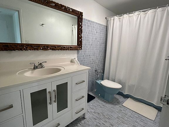 5th image of 3301 NE 5th Ave APT 201