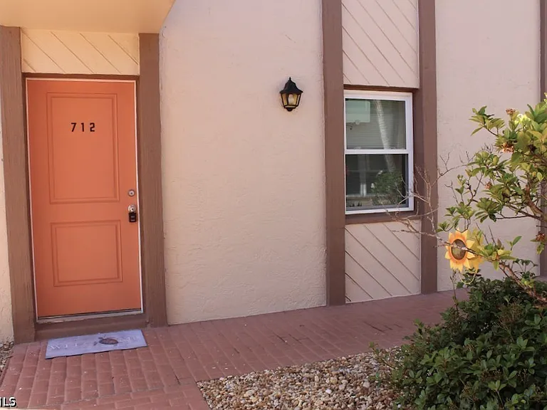 16881 Davis Rd #712 — Photo 2