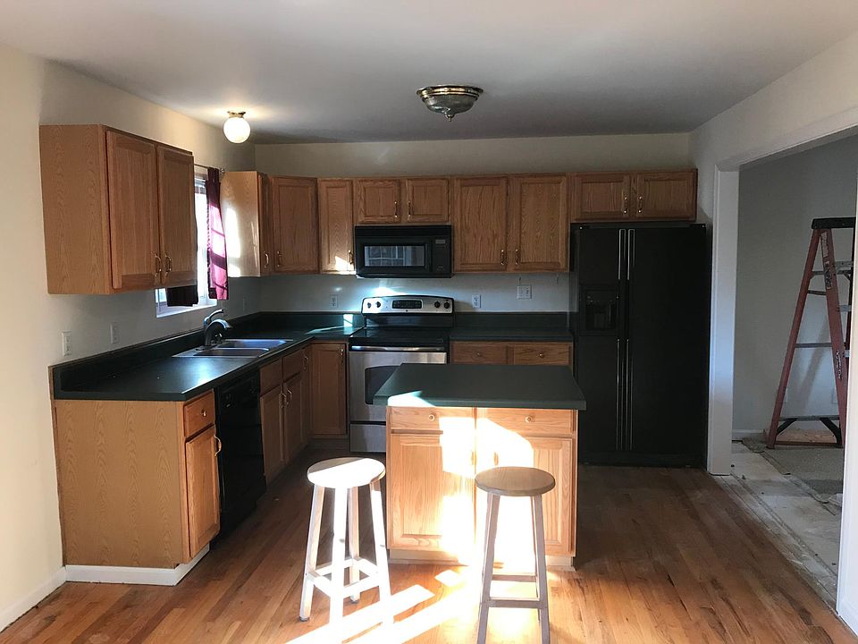 2nd image of 38 Hatchechubee Rd