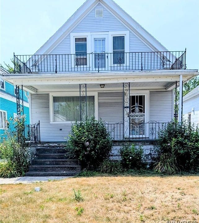 1st image of 197 Hastings Ave