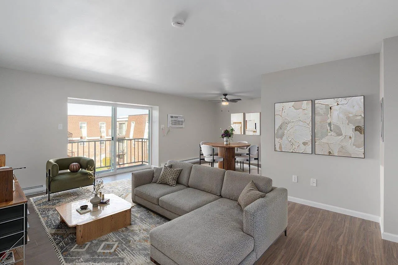 Fairmont Place — Photo 1