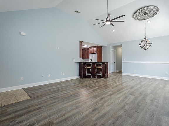 5th image of 11 Sunset Cove Dr