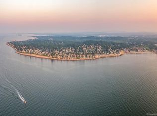 45 Morningside Dr, Milford, CT 06460