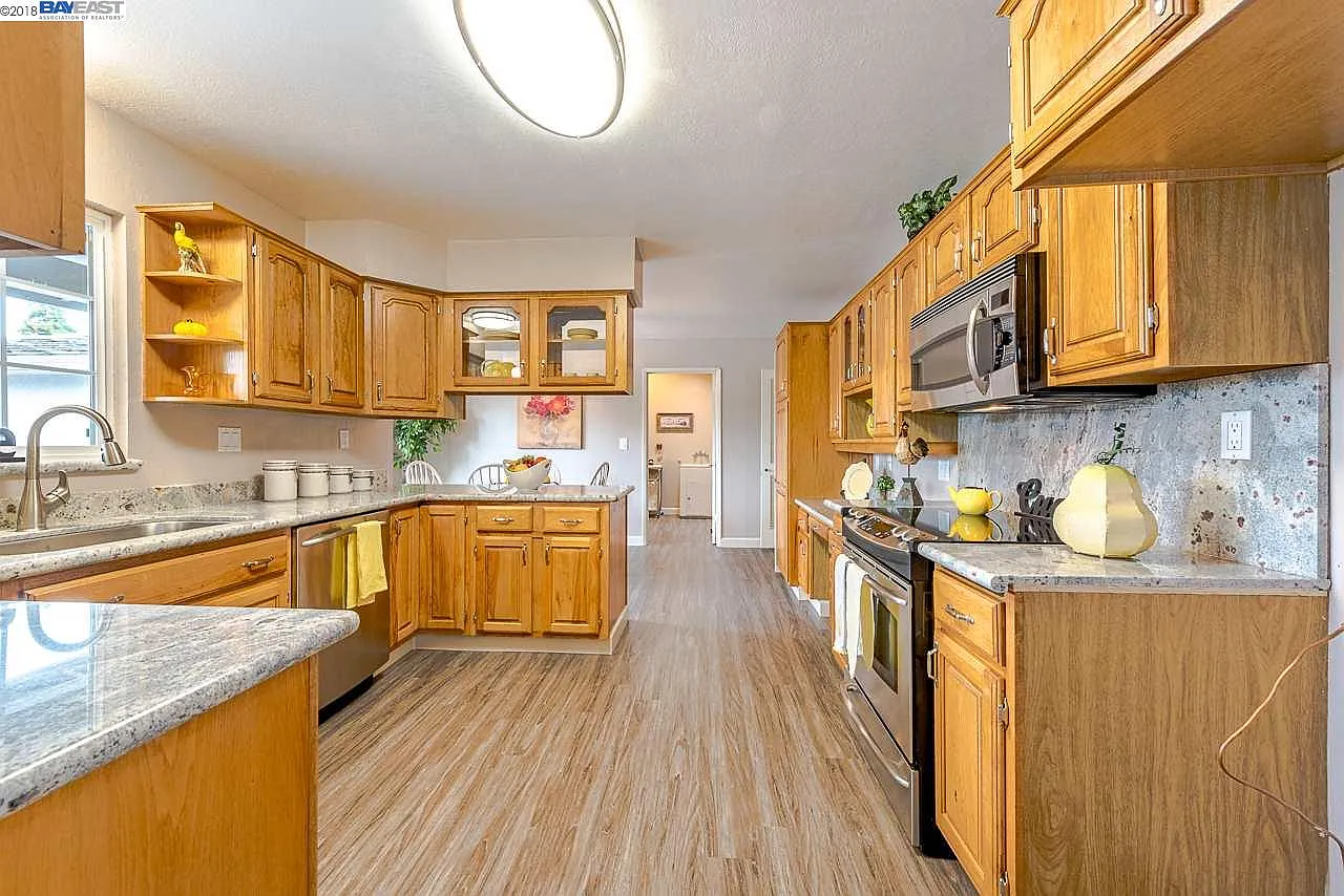 37848 Palmer Dr photo 1
