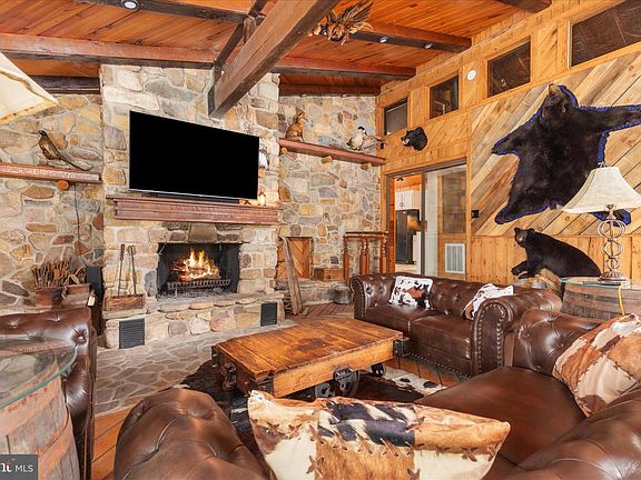 5th image of 612 Paine Run Rd