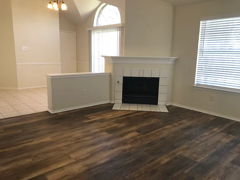 3841 Rolling Hills Dr — Photo 17