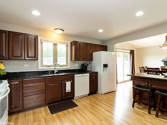 4th image of 13853 Secretariat Ln