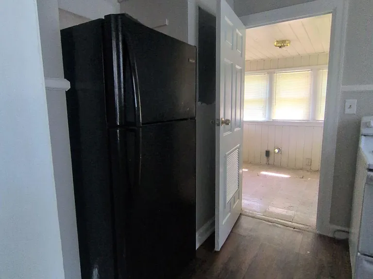 811 Mackinaw St — Photo 6